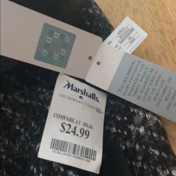 Size 14 Dalia collection skirt in wool - Picture 3 of 4